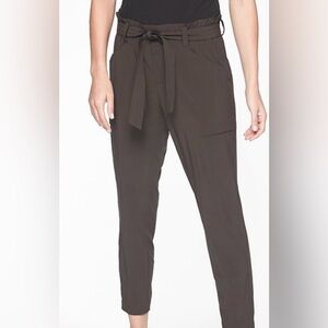ATHLETA NWT Skyline Pant size 10P in Arbor Olive
